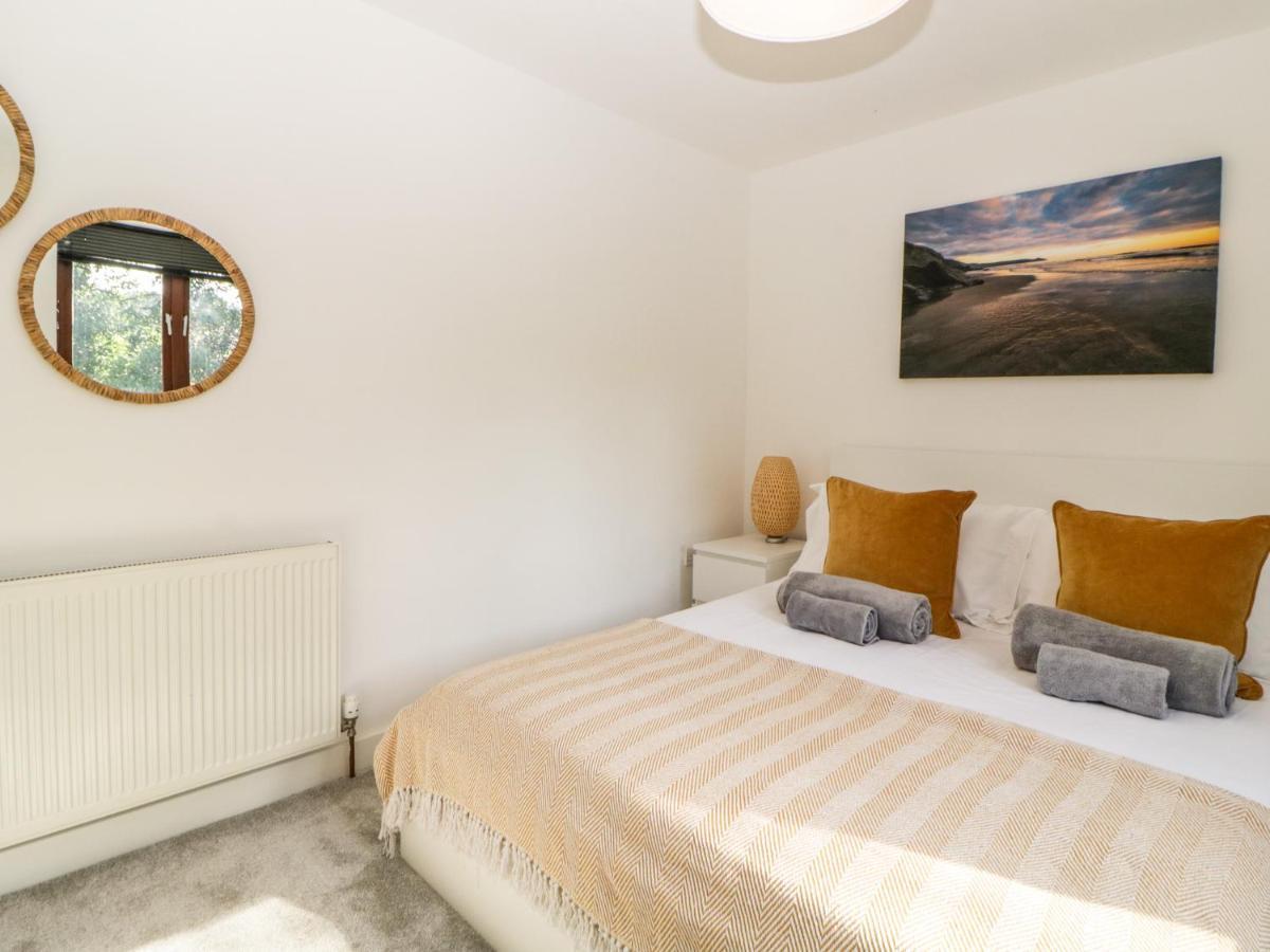 Iroko Villa Torpoint Eksteriør billede